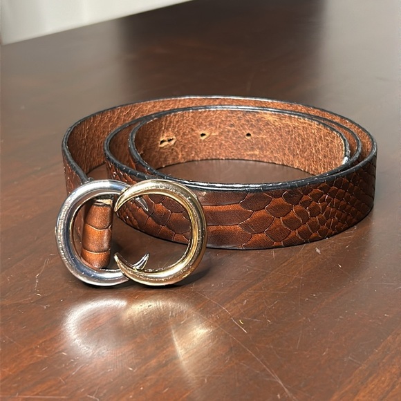 IZETTE Croc Embossed Leather Belt with Double C Two Tone Belt Buckle - Picture 4 of 15